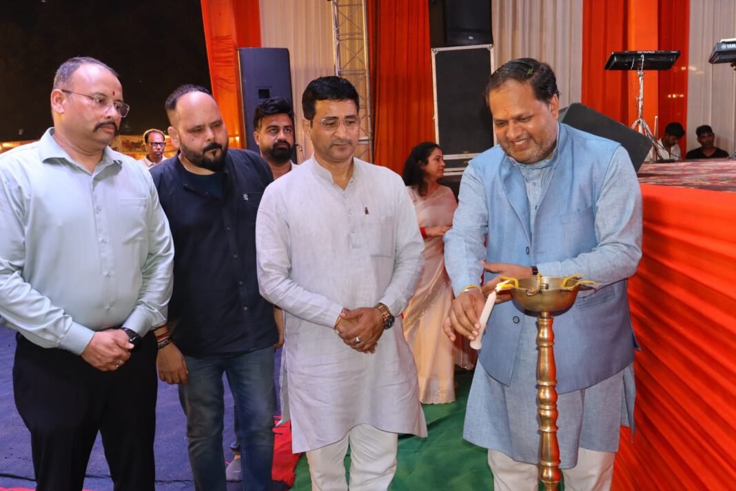 31वीं वाहिनी पीएसी का 56वाँ स्थापना दिवस के दूसरे दिन रंगारंग सांस्कृतिक कार्यक्रमों ने बांधा समां 31वीं वाहिनी पीएसी का 56वाँ स्थापना दिवस के दूसरे दिन रंगारंग सांस्कृतिक कार्यक्रमों ने बांधा समां