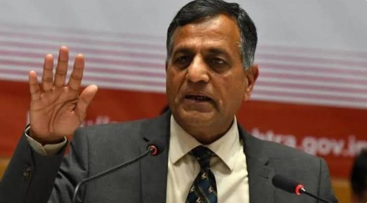 SIR पर पूर्व चुनाव आयुक्त अशोक लवासा ने उठाए सवाल, बोले- सिर्फ शक के आधार पर वोटर लिस्ट से हटाए गए नाम SIR पर पूर्व चुनाव आयुक्त अशोक लवासा ने उठाए सवाल, बोले- सिर्फ शक के आधार पर वोटर लिस्ट से हटाए गए नाम