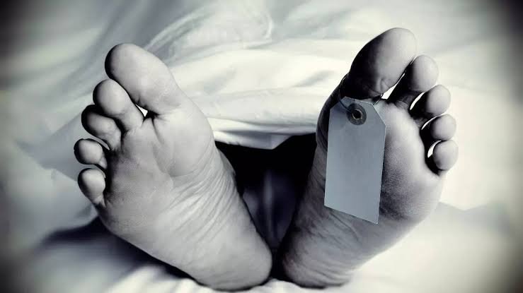 जहरीले पदार्थ ने छीनी इकलौते बेटे की जिंदगी, घर में मचा कोहराम जहरीले पदार्थ ने छीनी इकलौते बेटे की जिंदगी, घर में मचा कोहराम