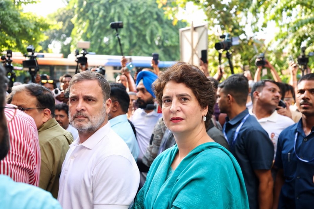 सीईसी ज्ञानेश कुमार के इस्तीफे की मांग पर कांग्रेस का प्रदर्शन जारी, राष्ट्रपति भवन तक मार्च की तैयारी सीईसी ज्ञानेश कुमार के इस्तीफे की मांग पर कांग्रेस का प्रदर्शन जारी, राष्ट्रपति भवन तक मार्च की तैयारी