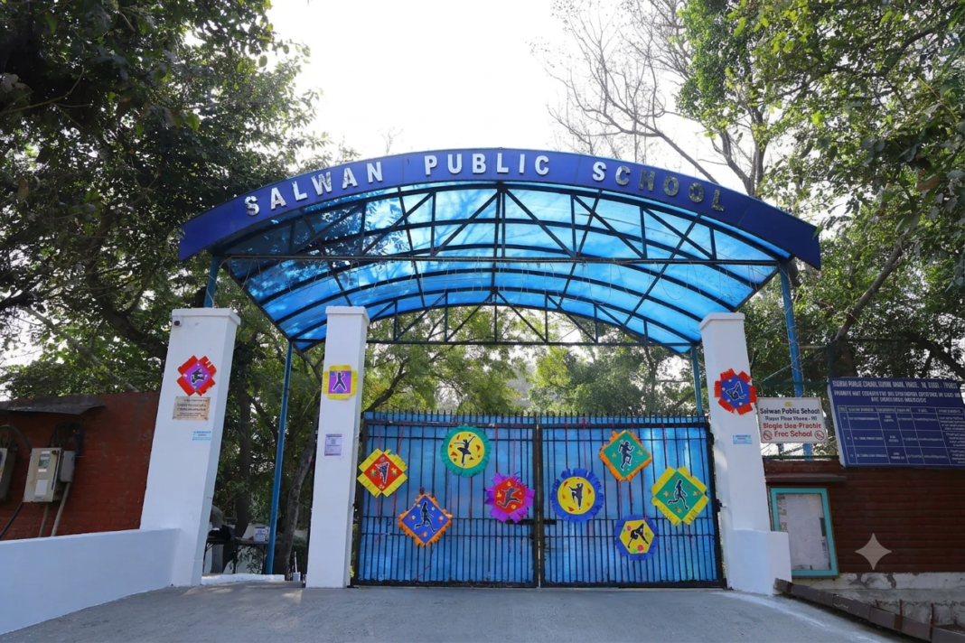 दिल्ली के स्कूलों को बम से उड़ाने की धमकी, वेंकटेश्वर और सलवान स्कूल जांच के दायरे में दिल्ली के स्कूलों को बम से उड़ाने की धमकी, वेंकटेश्वर और सलवान स्कूल जांच के दायरे में