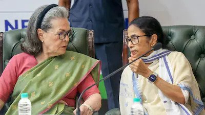 INDIA गठबंधन की बैठक में सोनिया गांधी और ममता बनर्जी के बीच दिखा खास पल INDIA गठबंधन की बैठक में सोनिया गांधी और ममता बनर्जी के बीच दिखा खास पल